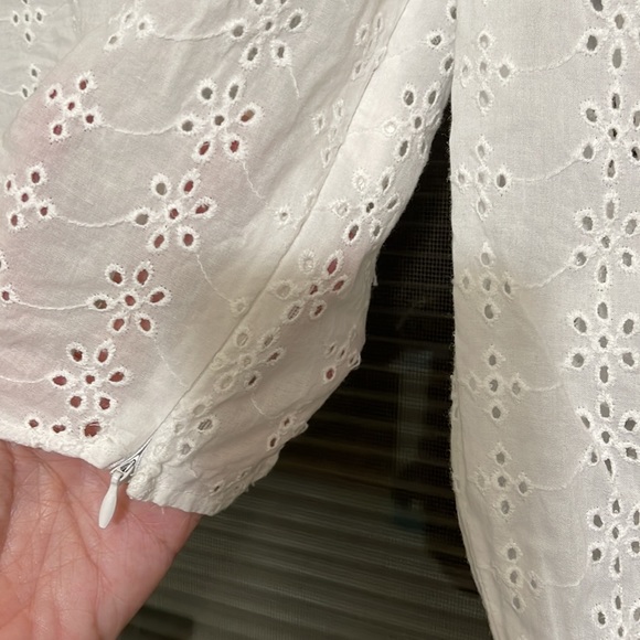 ZARA WHITE EYELET PUFF SLEEVE & LACE INSERT CROP TOP - Picture 8 of 11